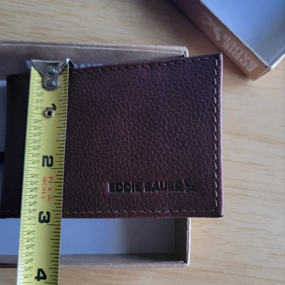 EDDIE BAUER Leather Bifold w/Money Clip Wallet.Nwt* - Picture 8 of 10